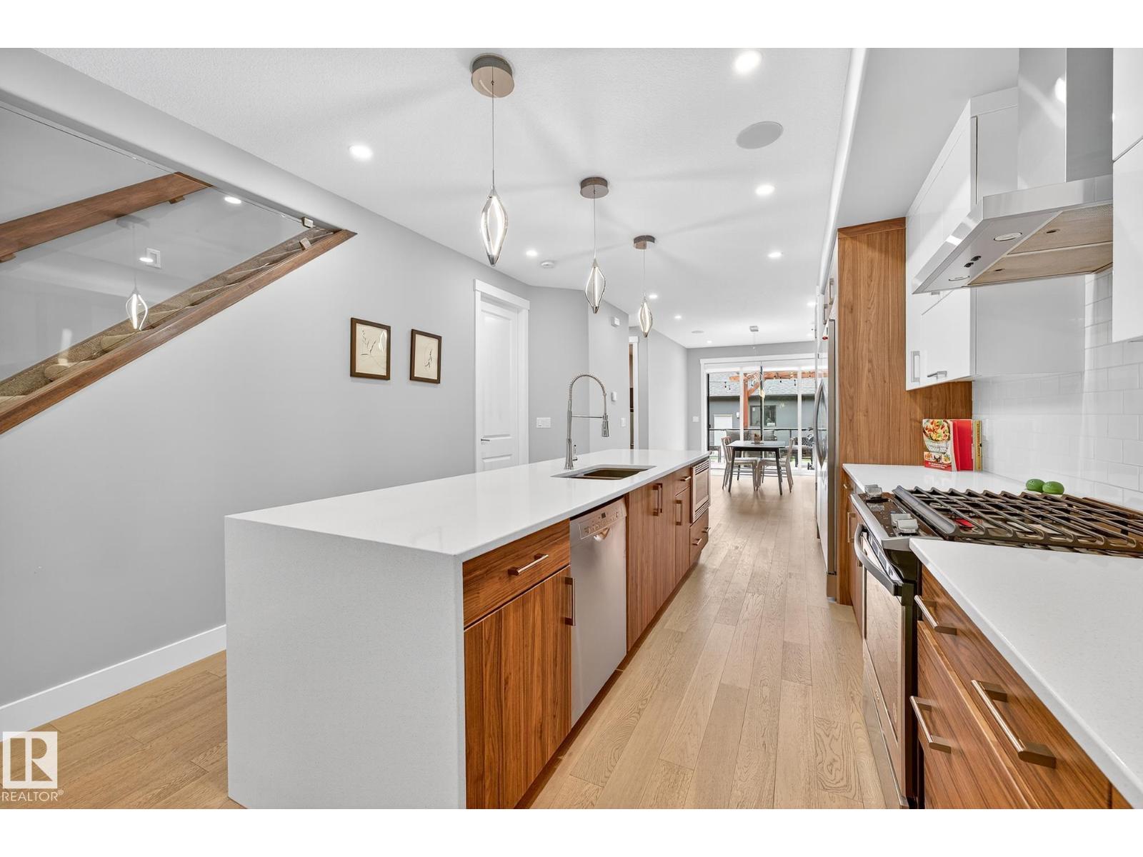 Photo 21 of 10813 123 St Nw, Edmonton AB