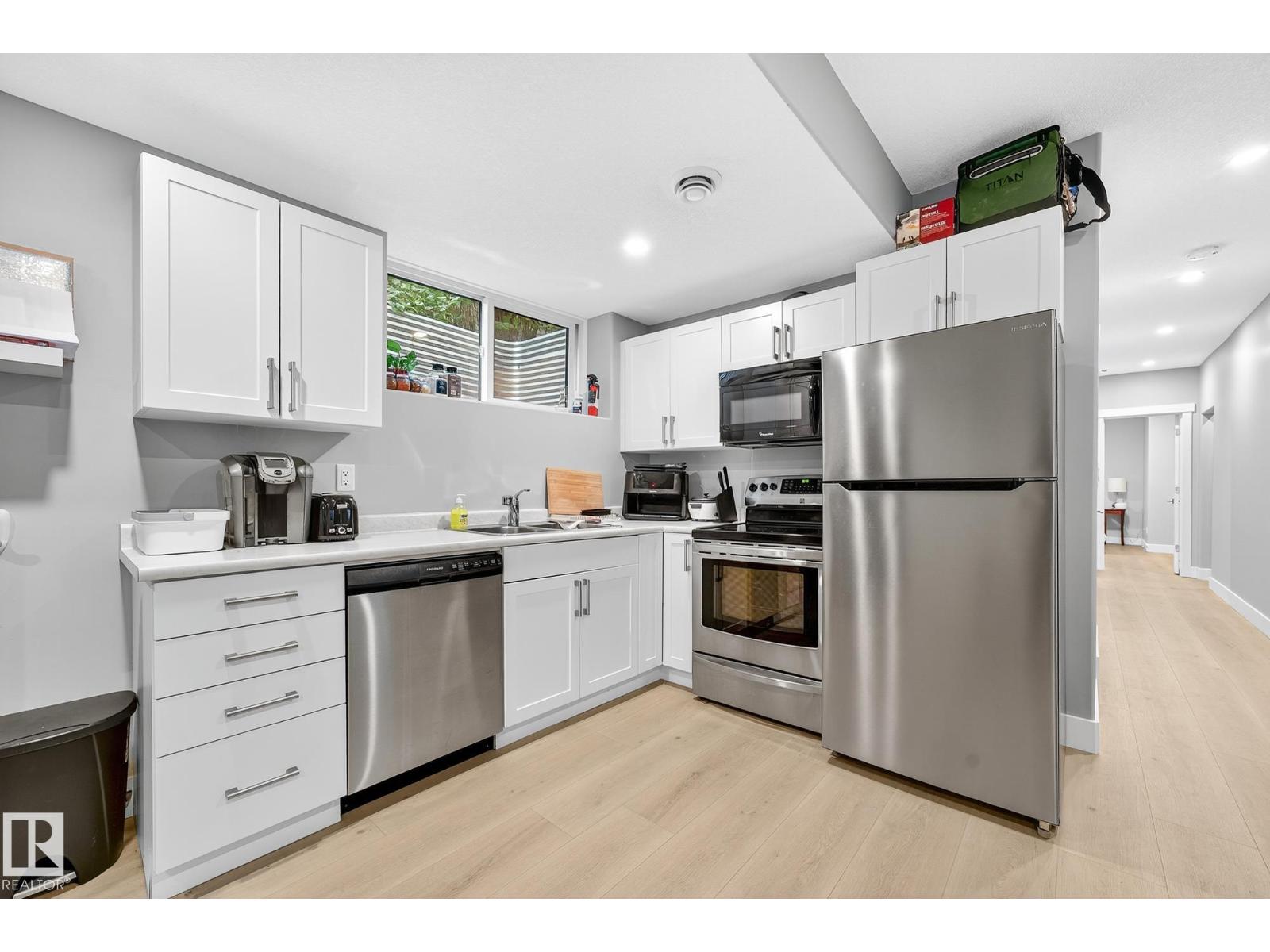 Photo 20 of 10813 123 St Nw, Edmonton AB