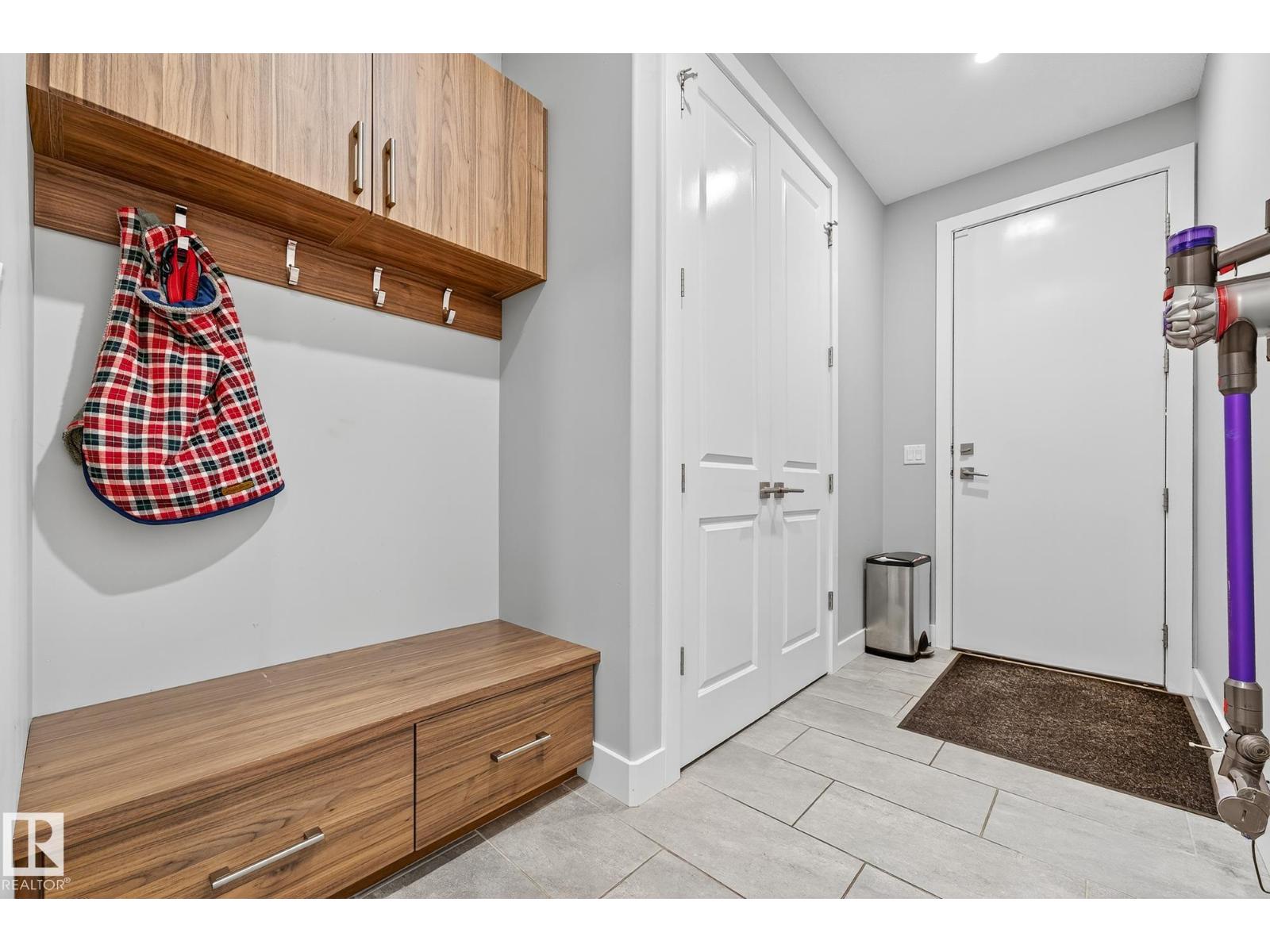 Photo 36 of 10813 123 St Nw, Edmonton AB