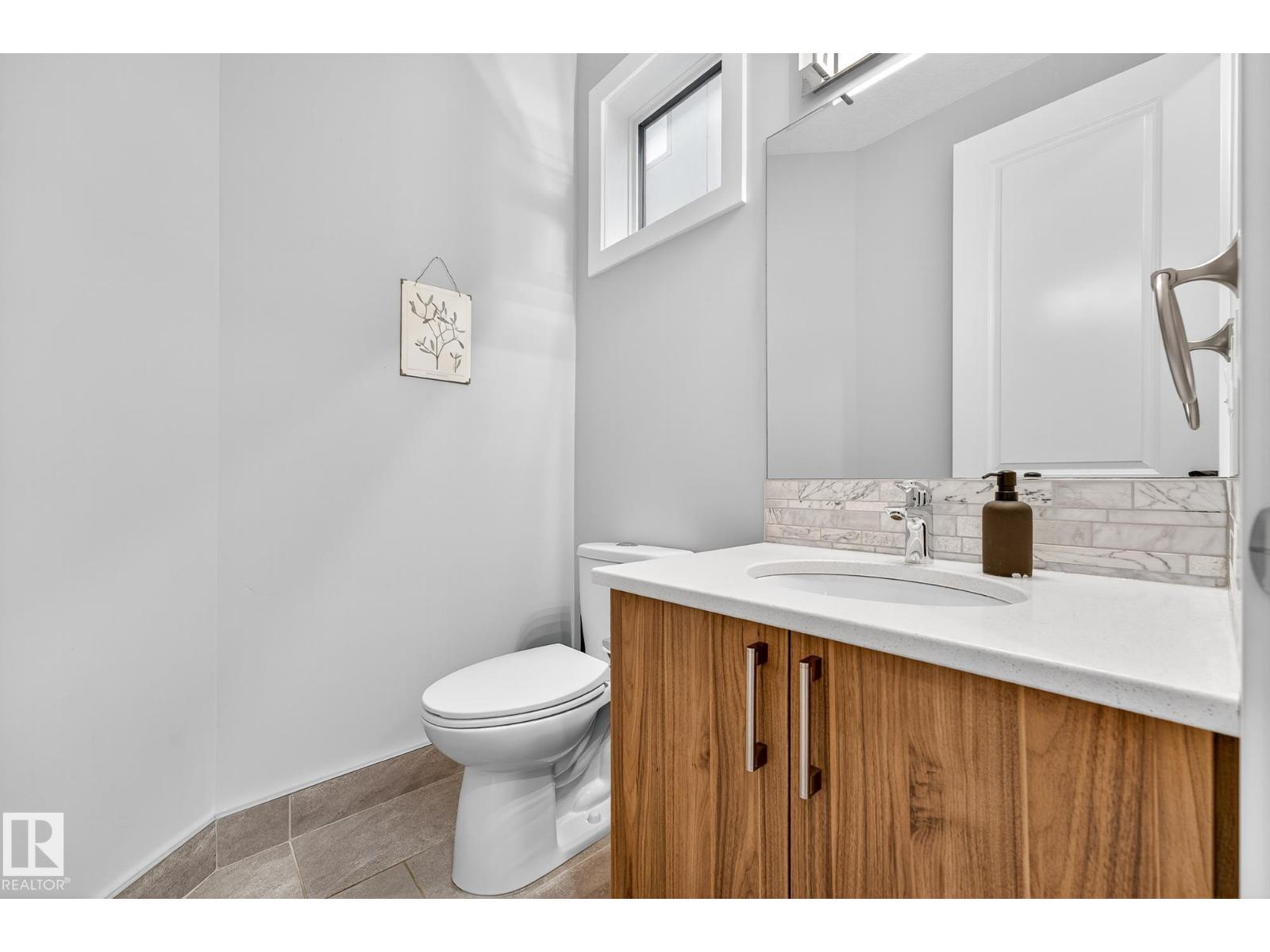 Photo 31 of 10813 123 St Nw, Edmonton AB