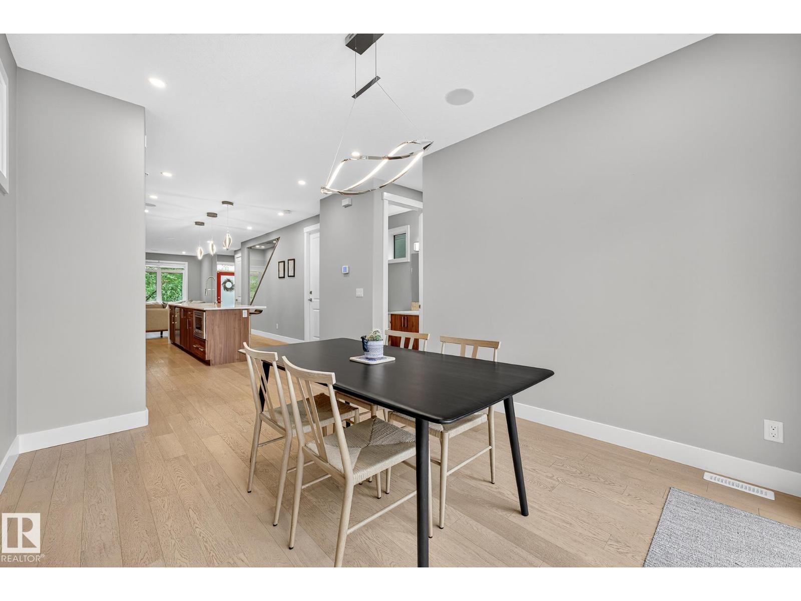 Photo 19 of 10813 123 St Nw, Edmonton AB