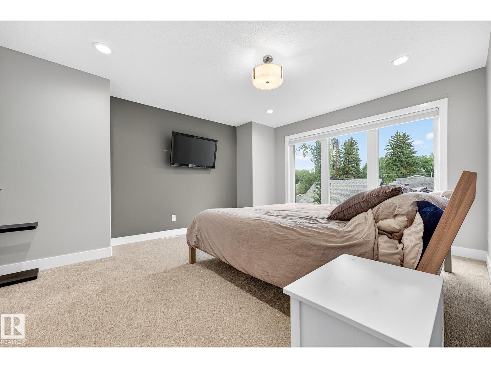 Photo 54 of 10813 123 St Nw, Edmonton AB