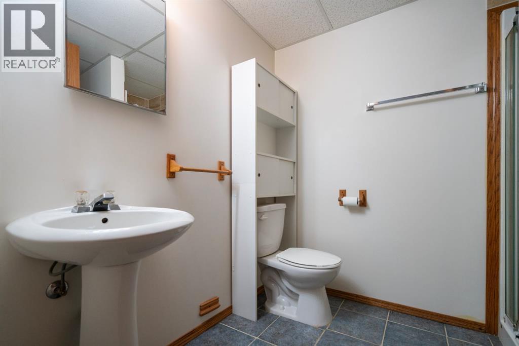 Single Family House Bungalow for Sale in   Street Victoria Park Camrose 