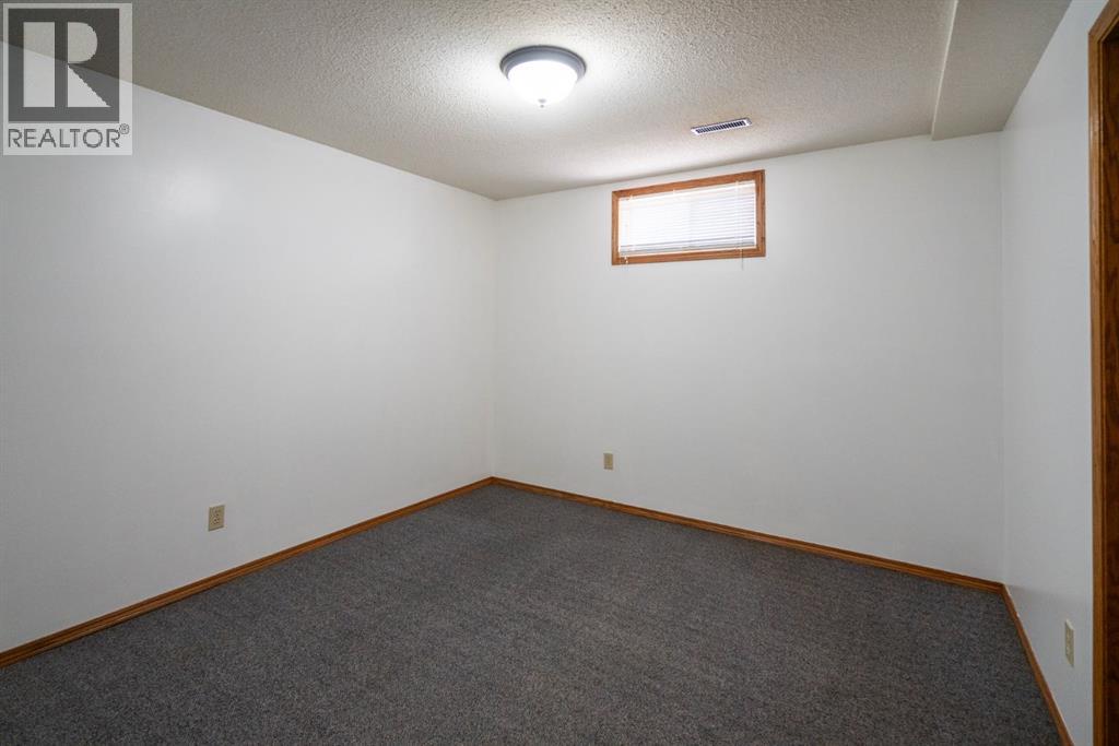 Single Family House Bungalow for Sale in   Street Victoria Park Camrose 