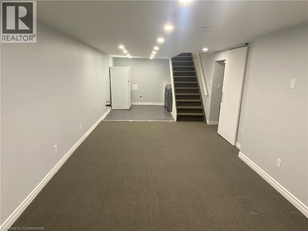Photo 3 of 40 Kerman Avenue, Grimsby ON