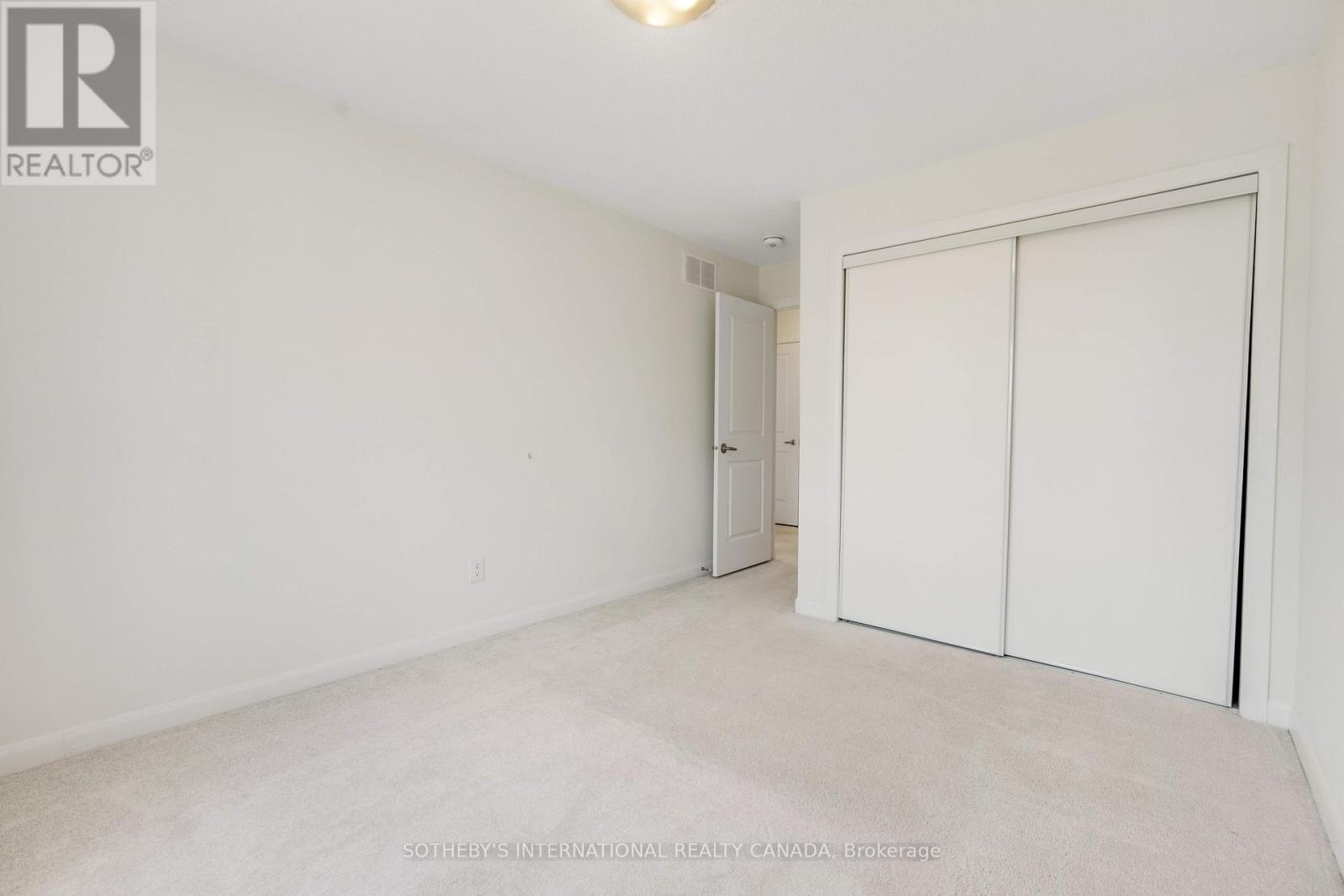 Photo 28 of 930 Serrano Street, Ottawa ON
