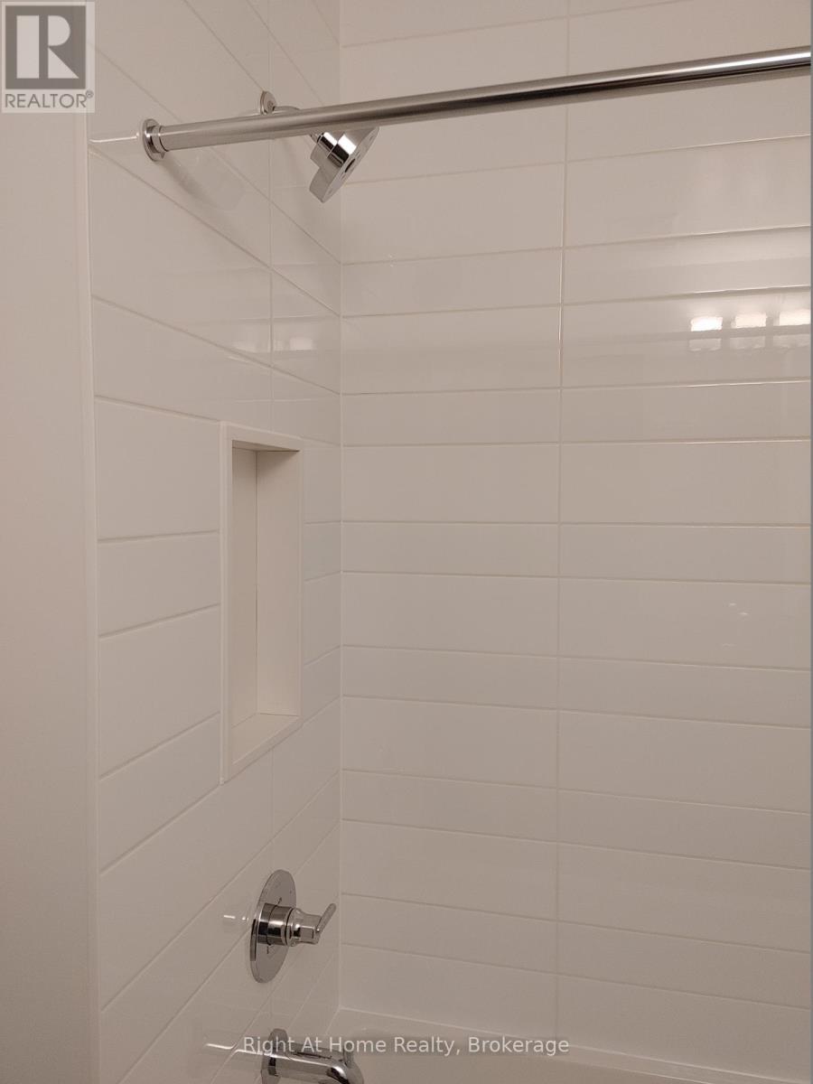 Photo 10 of Uph 03 38 Iannuzzi Street, Toronto ON