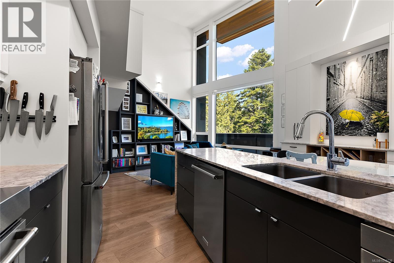 Photo 13 of 411 991 Mckenzie Ave, Saanich BC