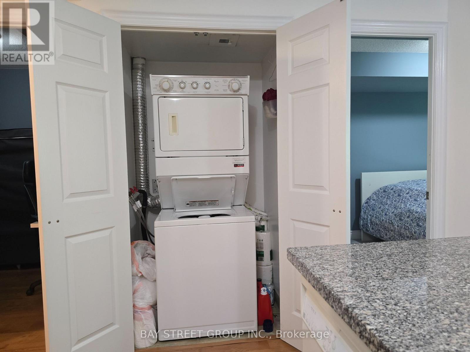 Photo 14 of 303 15 Greenview Drive, Toronto ON