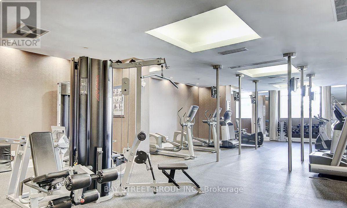 Photo 22 of 303 15 Greenview Drive, Toronto ON