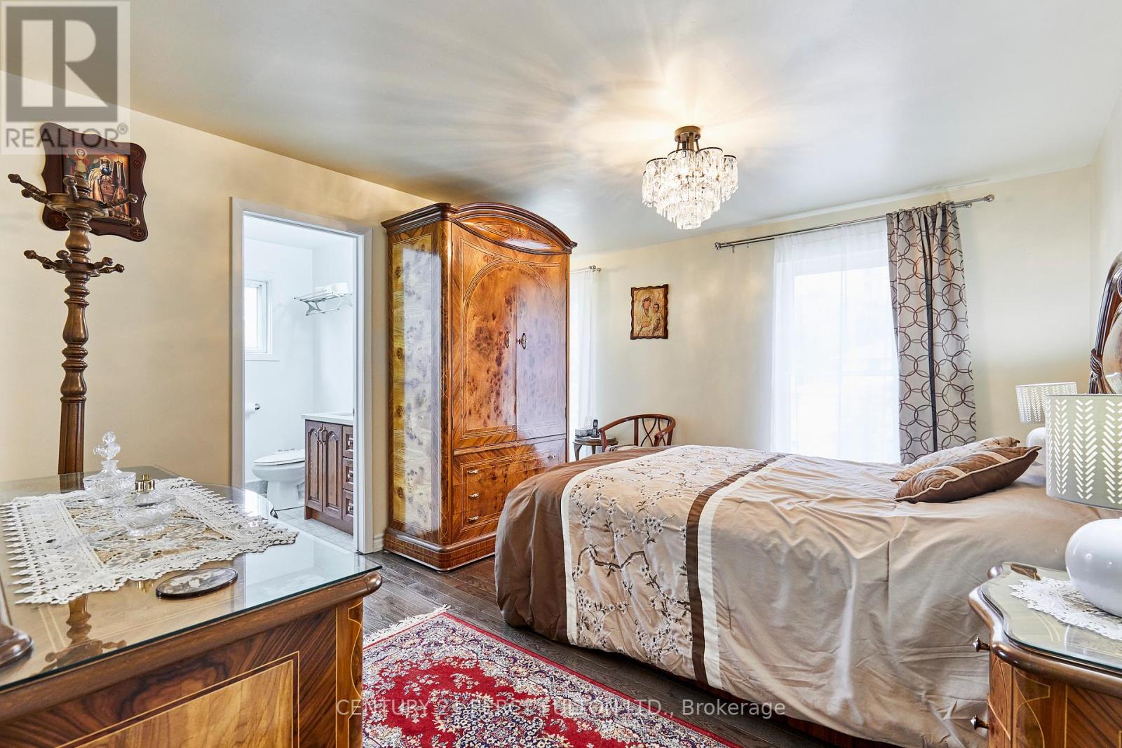 Photo 23 of 40 Farmview Crescent, Toronto ON