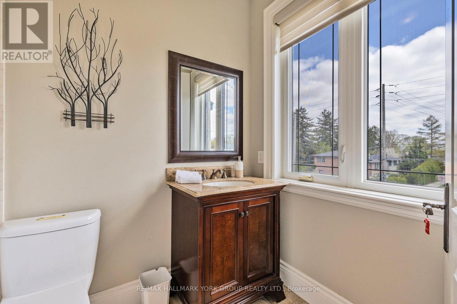 Photo 19 of 376 A Drewry Avenue, Toronto ON