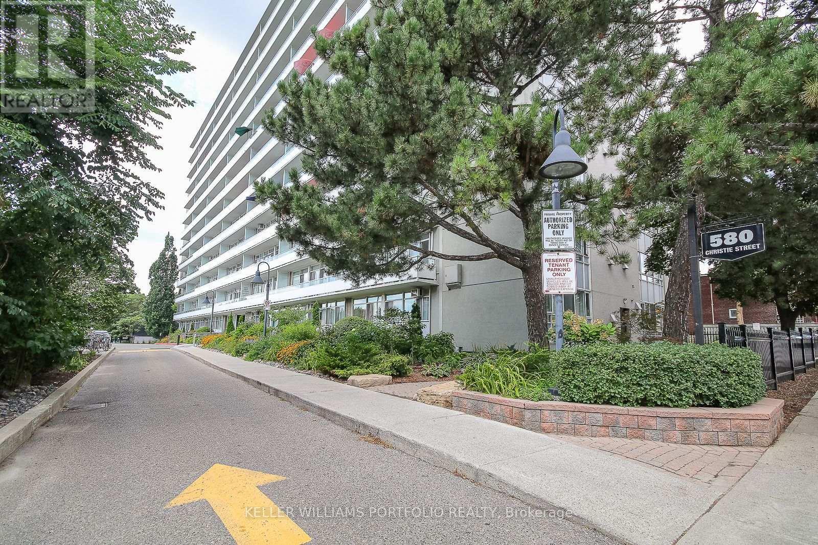 Photo 19 of 206 580 Christie Street, Toronto ON