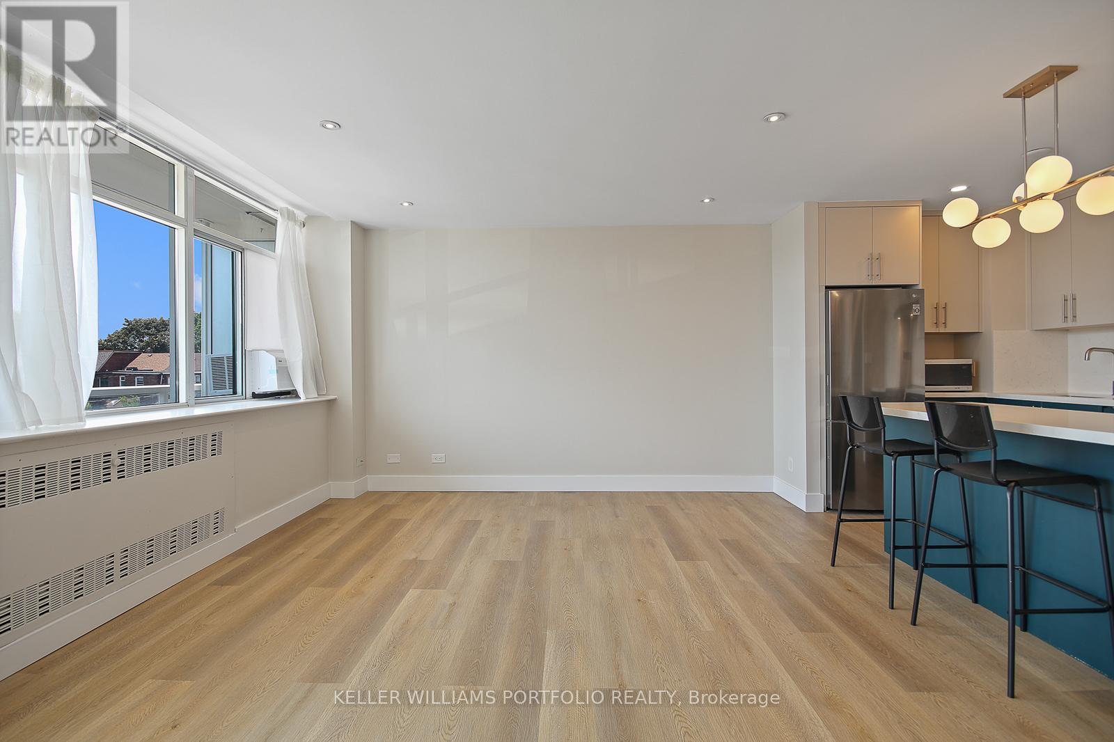 Photo 18 of 206 580 Christie Street, Toronto ON