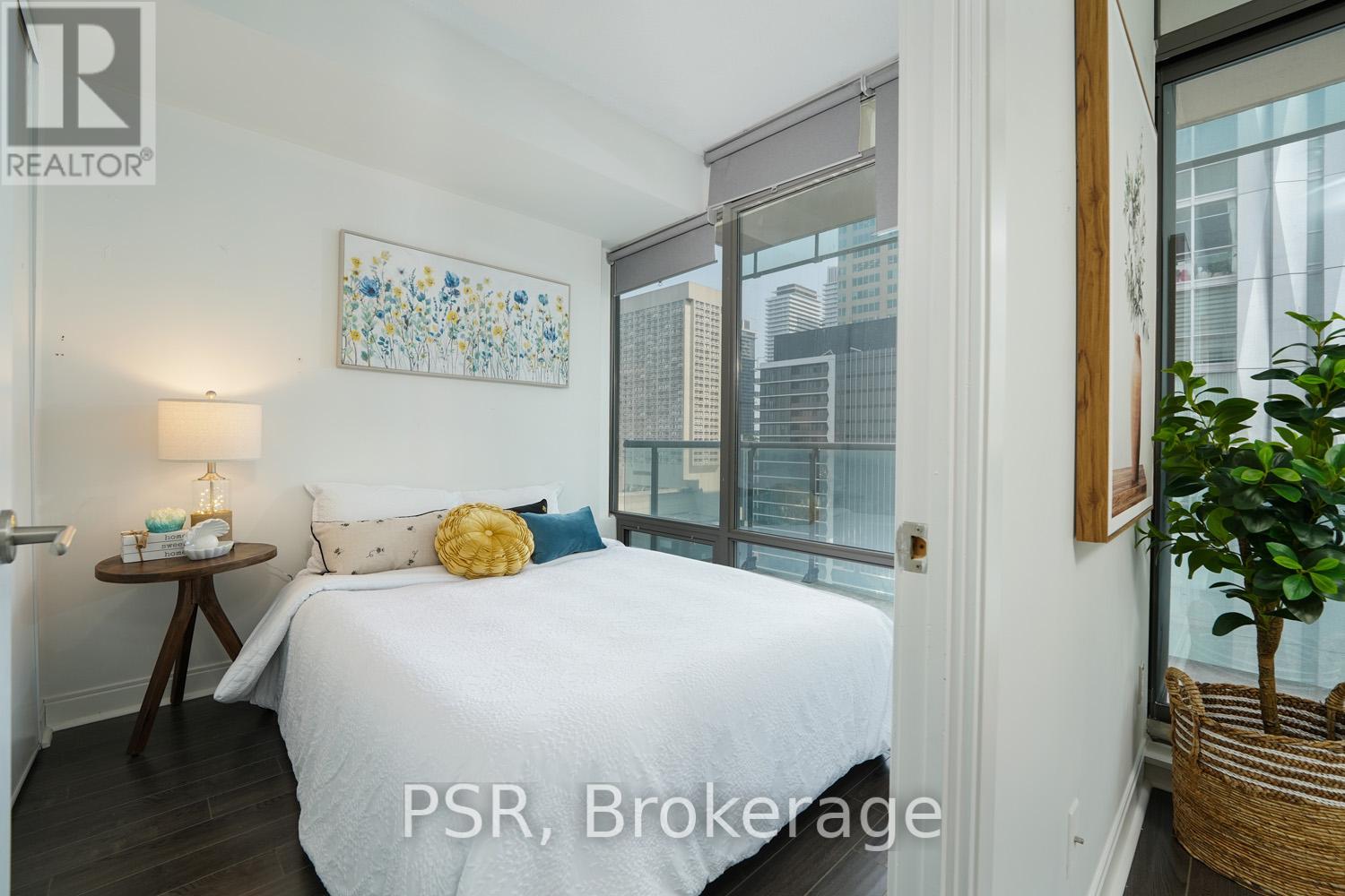 Photo 27 of 2103 18 Yorkville Avenue, Toronto ON