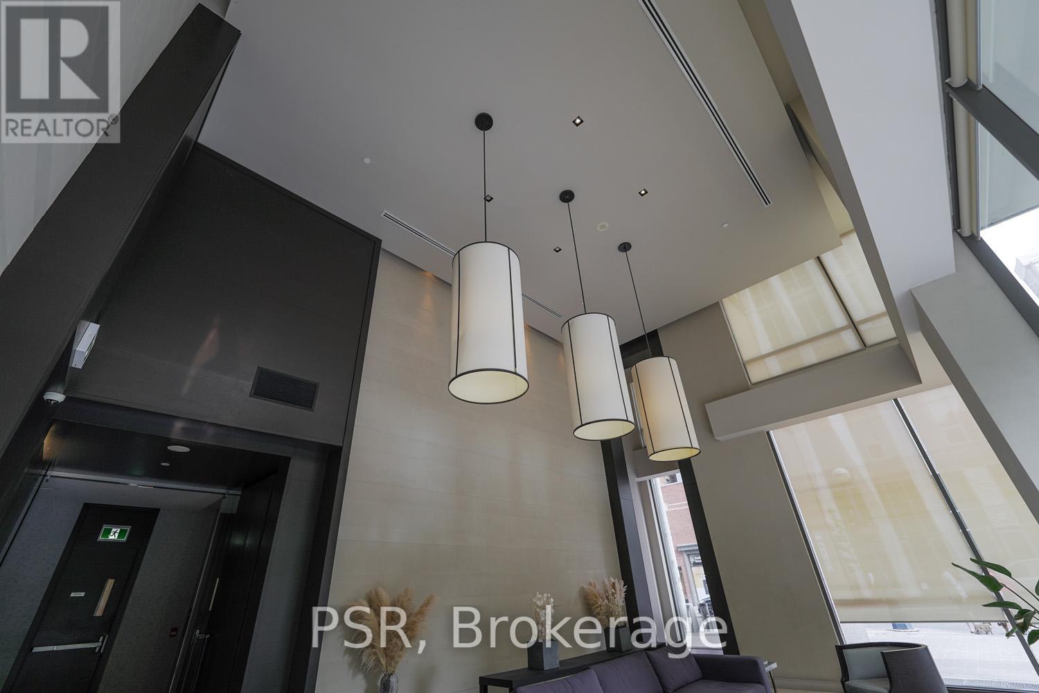 Photo 7 of 2103 18 Yorkville Avenue, Toronto ON
