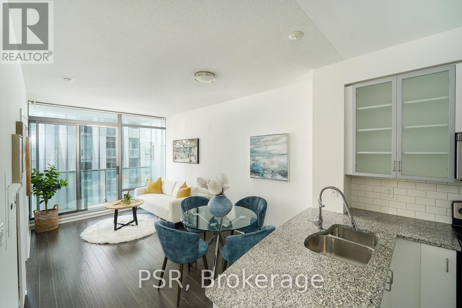 Photo 25 of 2103 18 Yorkville Avenue, Toronto ON