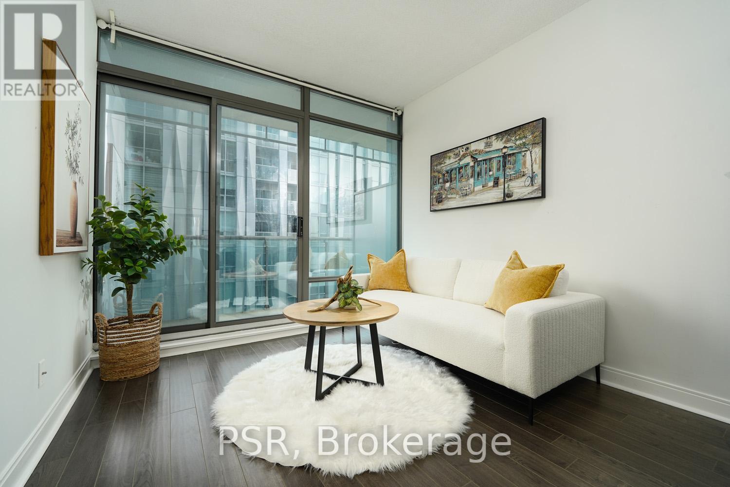 Photo 15 of 2103 18 Yorkville Avenue, Toronto ON