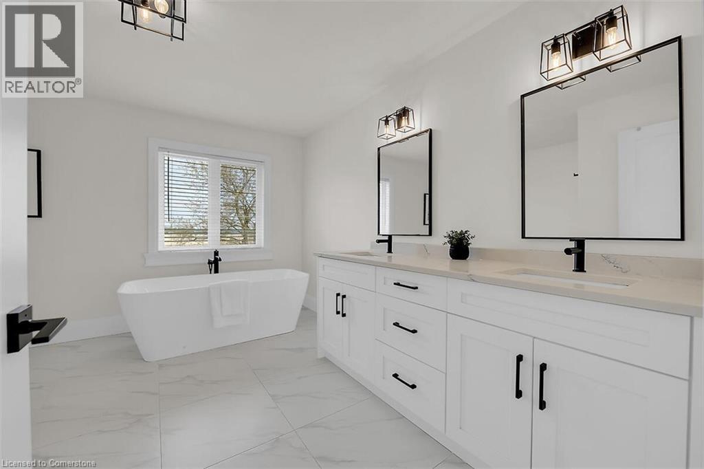 Photo 4 of 8184 Airport Road E, Hamilton ON