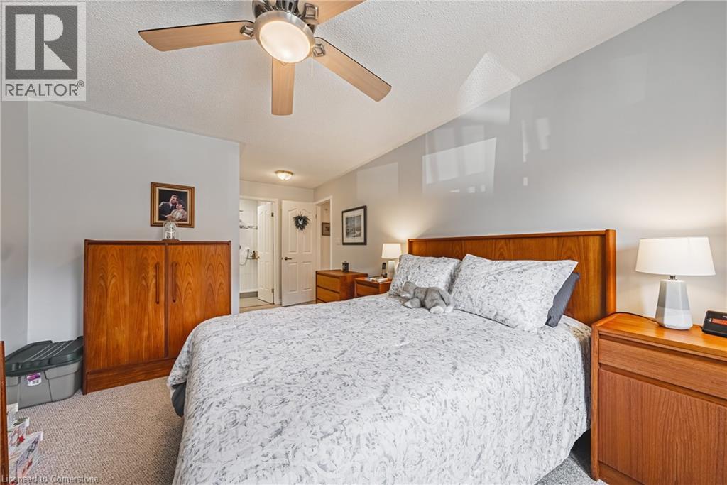 Photo 22 of 3050 Pinemeadow Drive Unit 6, Burlington ON