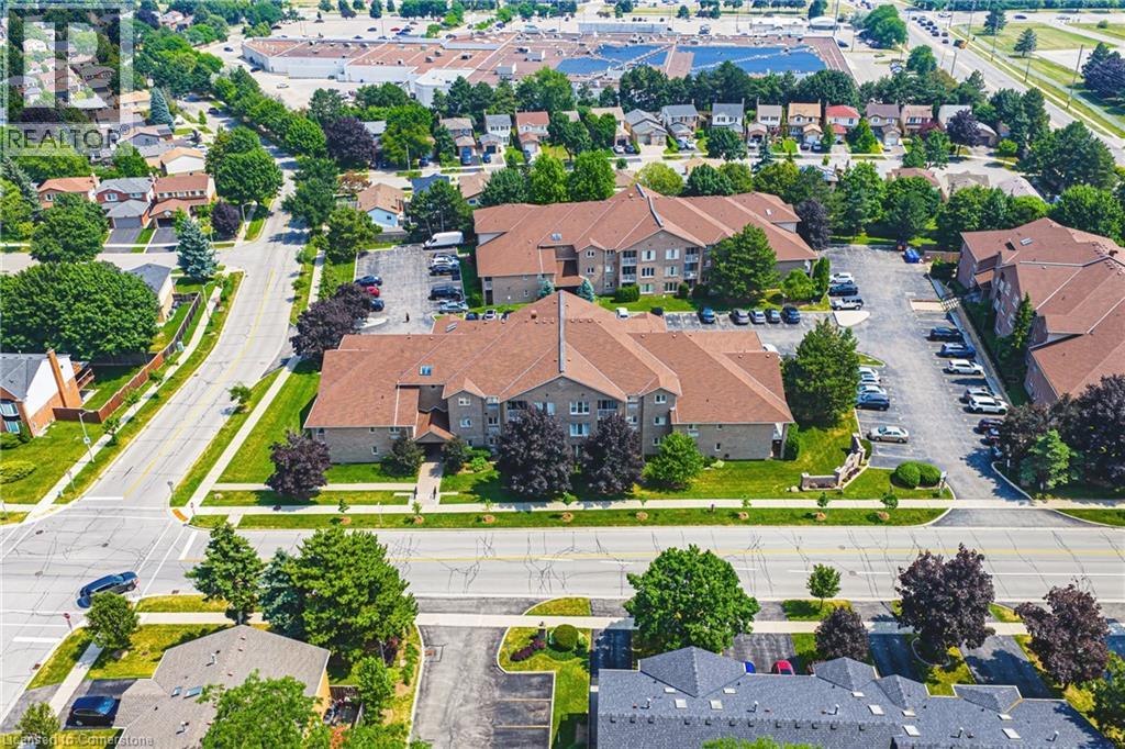 Photo 34 of 3050 Pinemeadow Drive Unit 6, Burlington ON