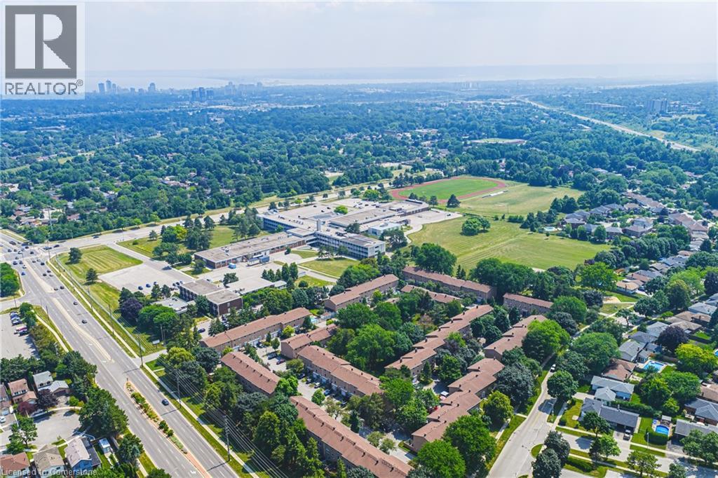 Photo 40 of 3050 Pinemeadow Drive Unit 6, Burlington ON