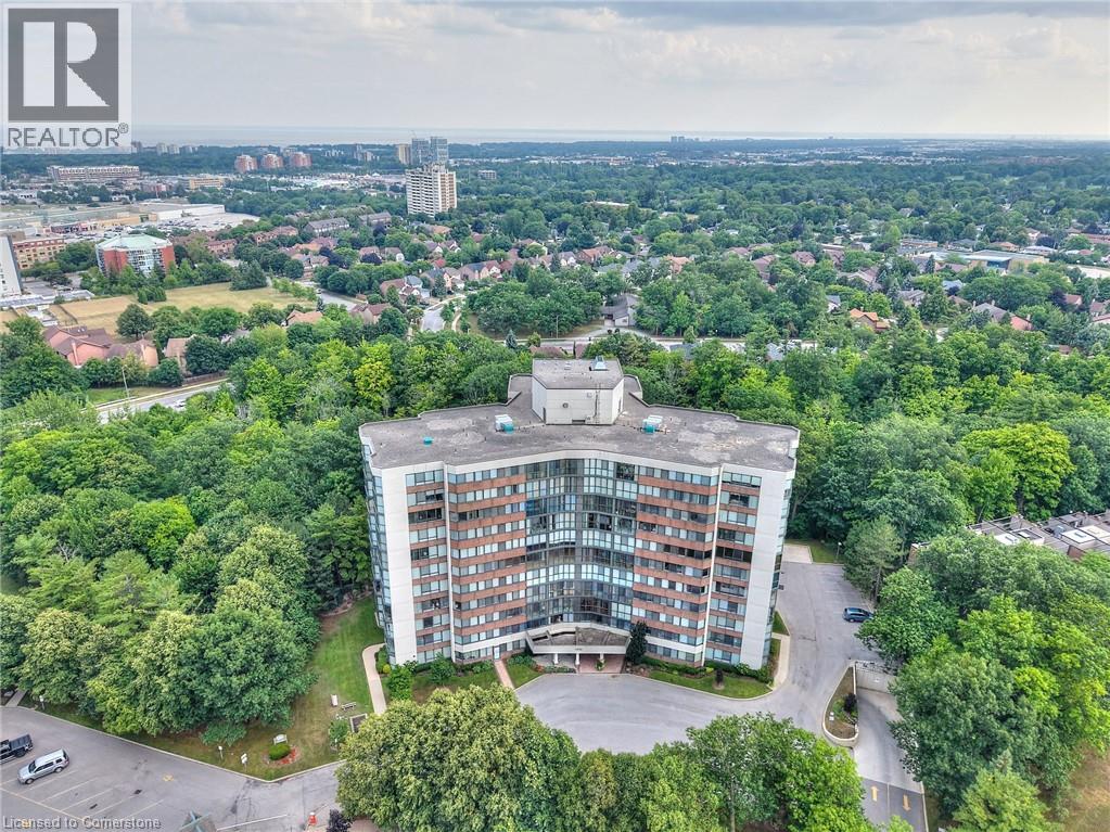 Photo 3 of 1240 Marlborough Court Unit 504, Oakville ON