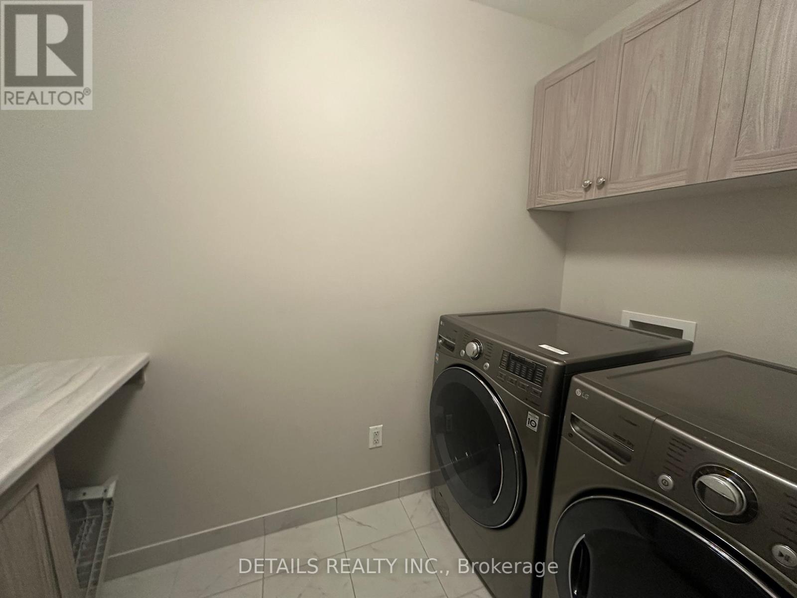 Photo 14 of 690 Vivera Place, Ottawa ON