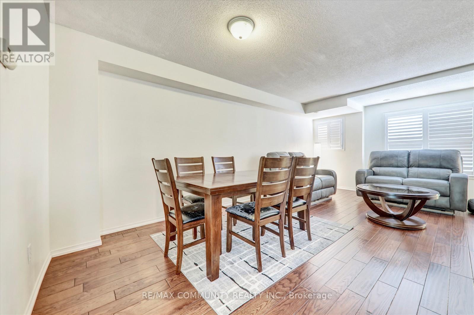 Photo 12 of 63 2758 Eglinton Avenue E, Toronto ON