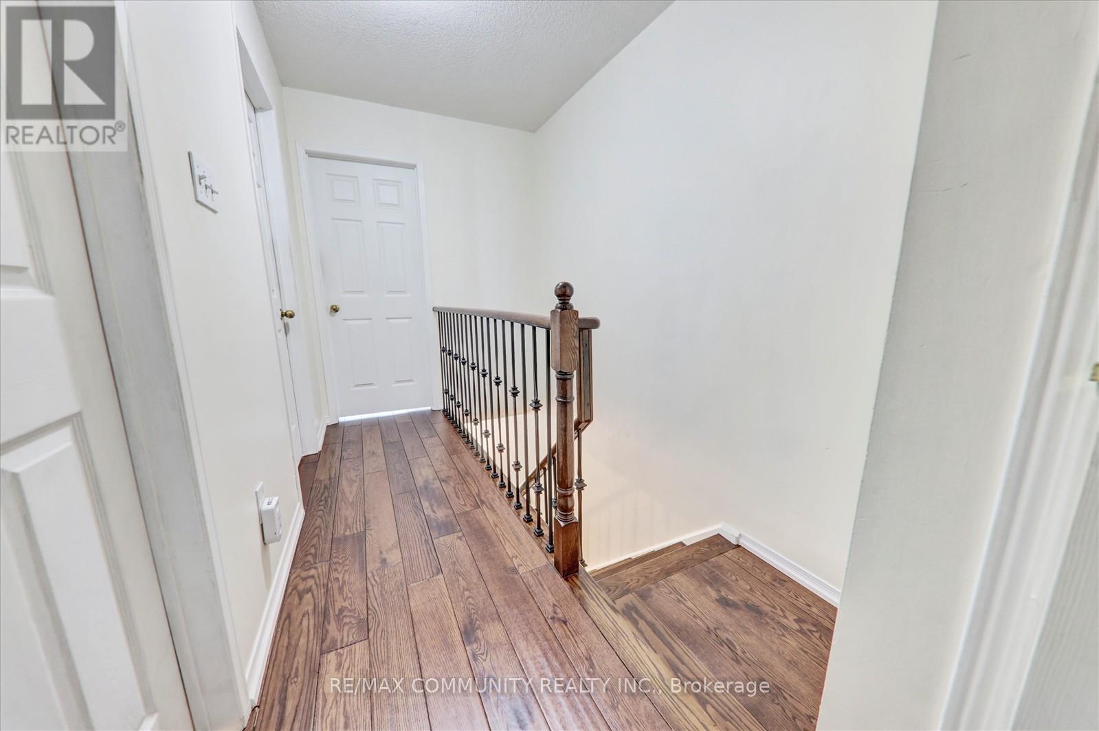 Photo 15 of 63 2758 Eglinton Avenue E, Toronto ON
