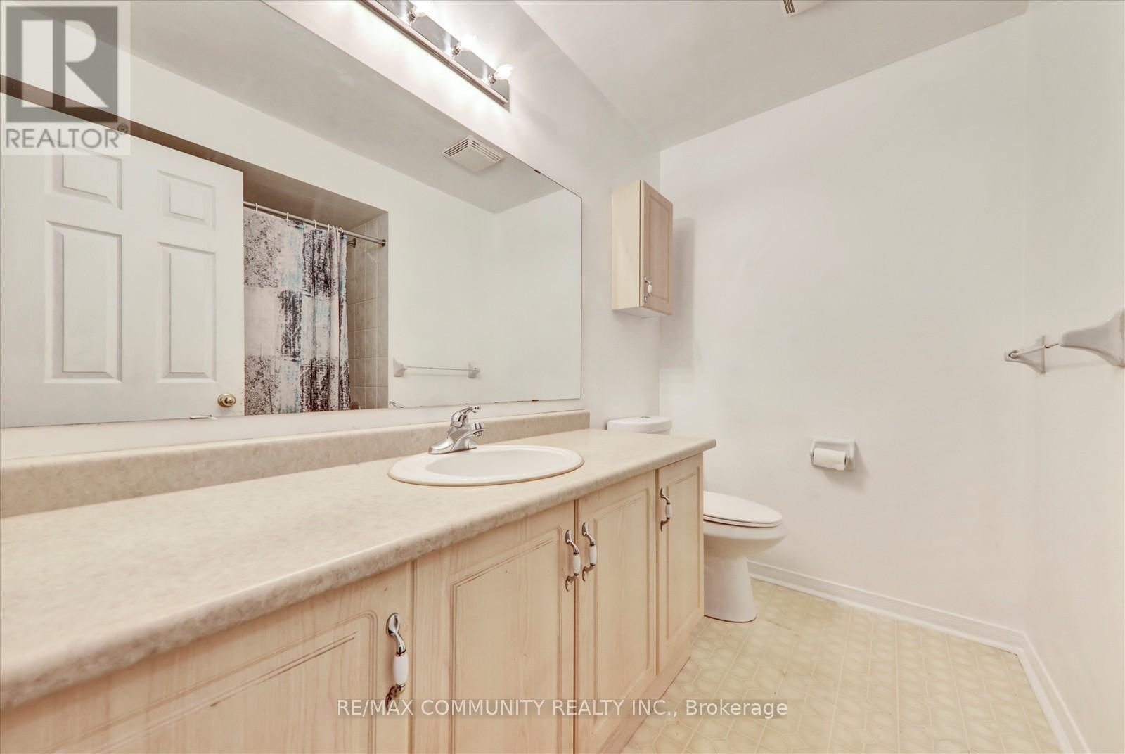 Photo 28 of 63 2758 Eglinton Avenue E, Toronto ON