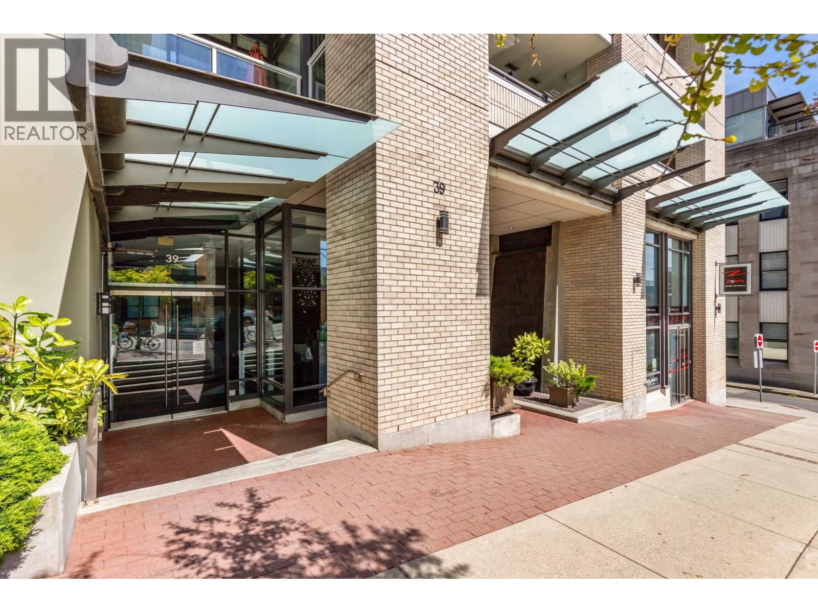 Photo 15 of 1405 39 Sixth Street, New Westminster BC