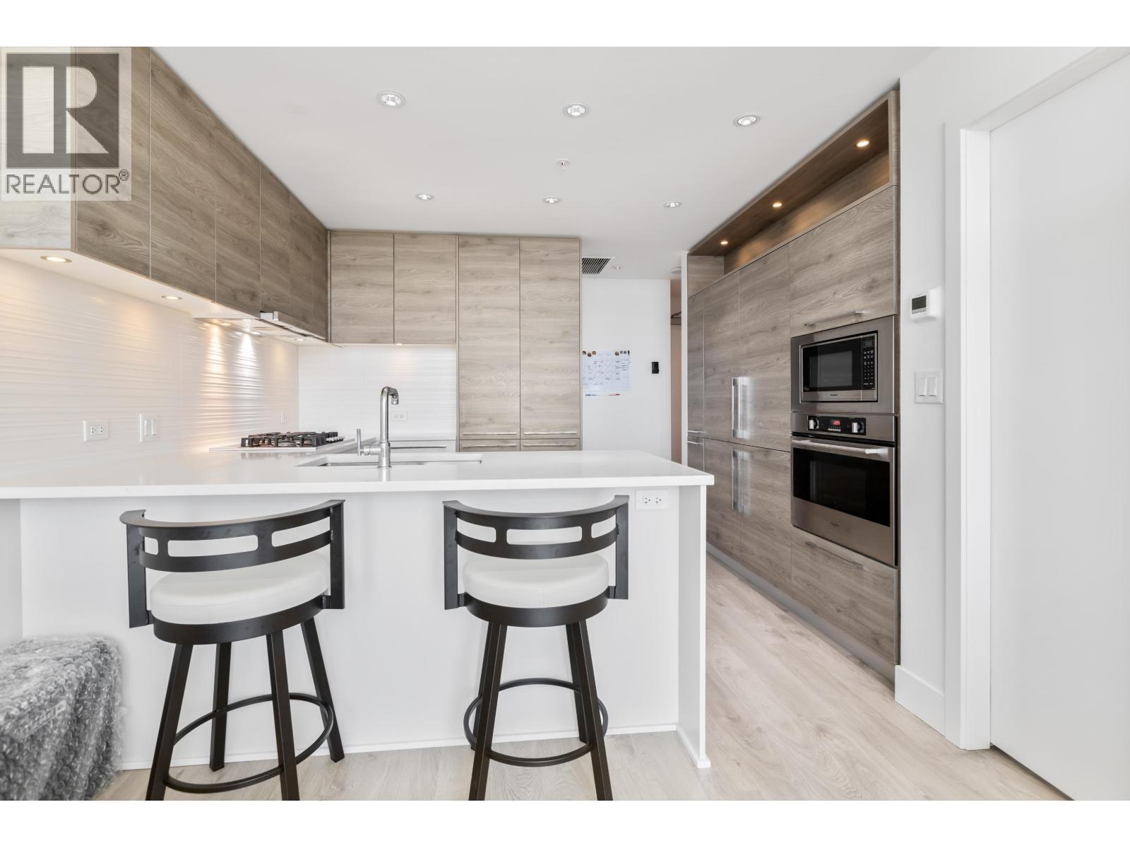 Photo 8 of 1609 7303 Noble Lane, Burnaby BC