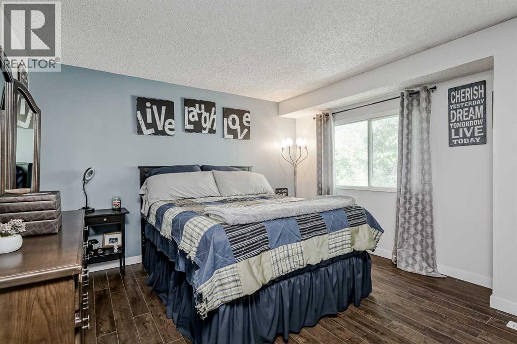 Single Family House for Sale in   Falconridge Drive NE Falconridge Calgary 