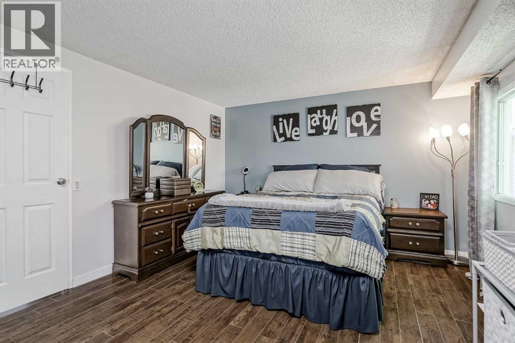 Single Family House for Sale in   Falconridge Drive NE Falconridge Calgary 