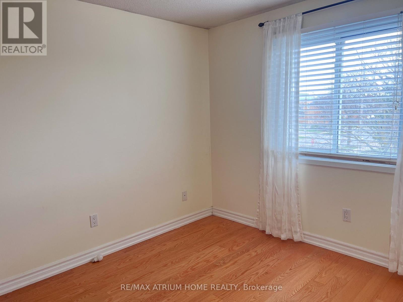 Photo 16 of Upper 3 Douglas Haig Drive, Markham ON
