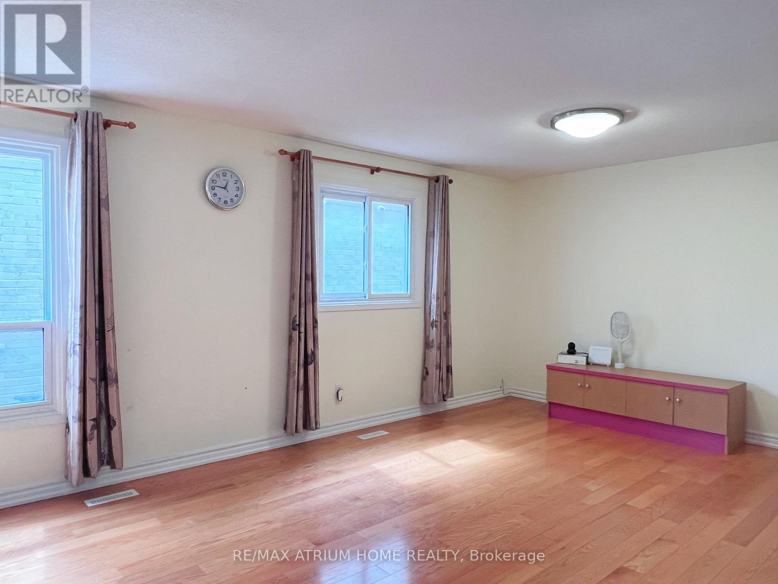 Photo 12 of Upper 3 Douglas Haig Drive, Markham ON
