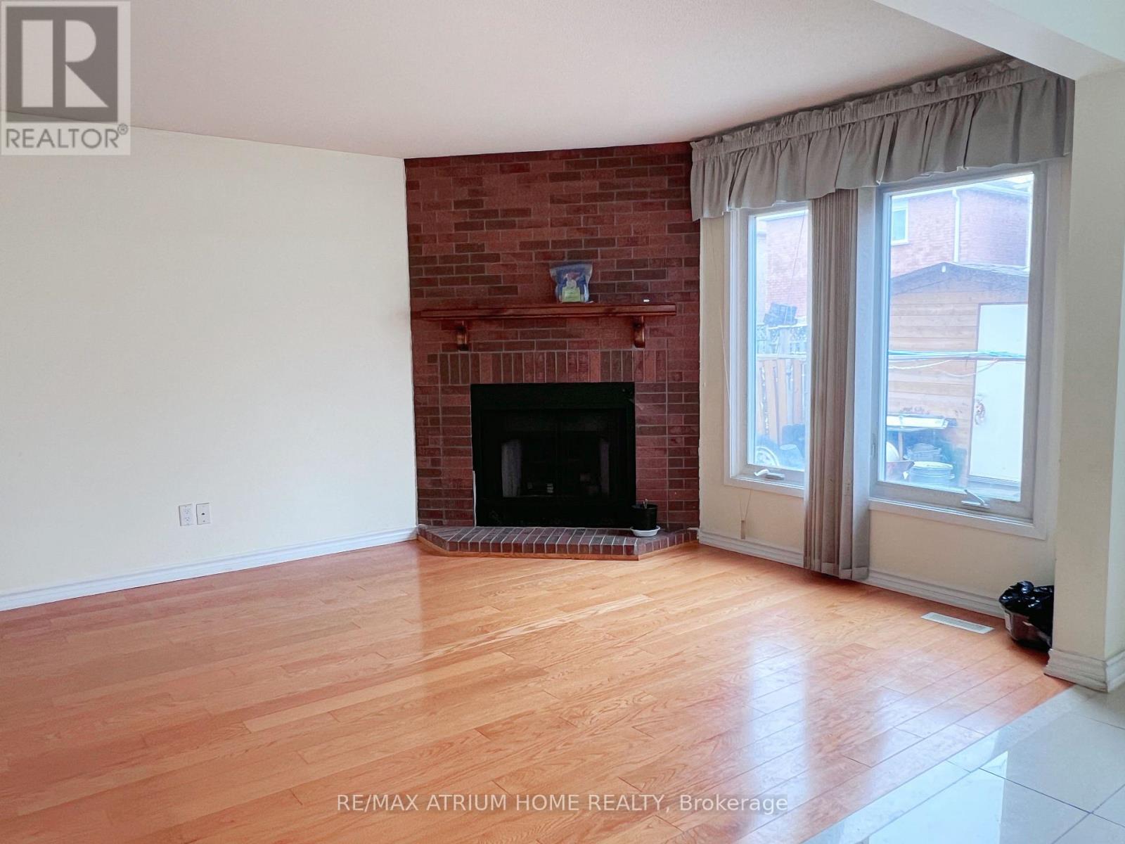 Photo 8 of Upper 3 Douglas Haig Drive, Markham ON