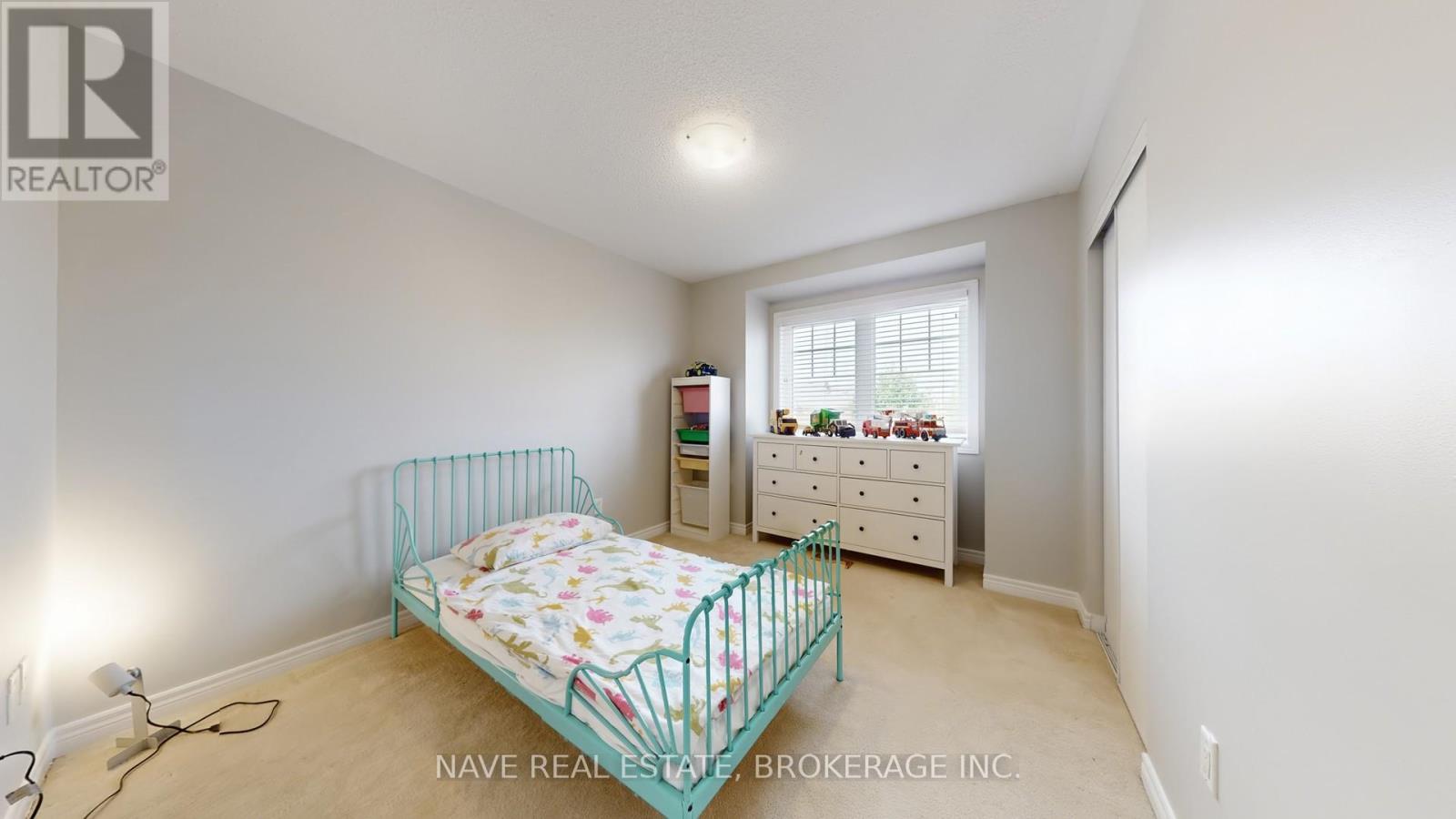 Photo 15 of 66 Lourakis Street, Richmond Hill ON