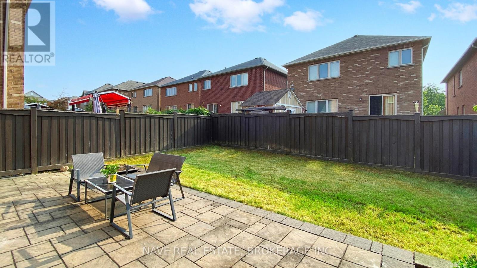 Photo 23 of 66 Lourakis Street, Richmond Hill ON