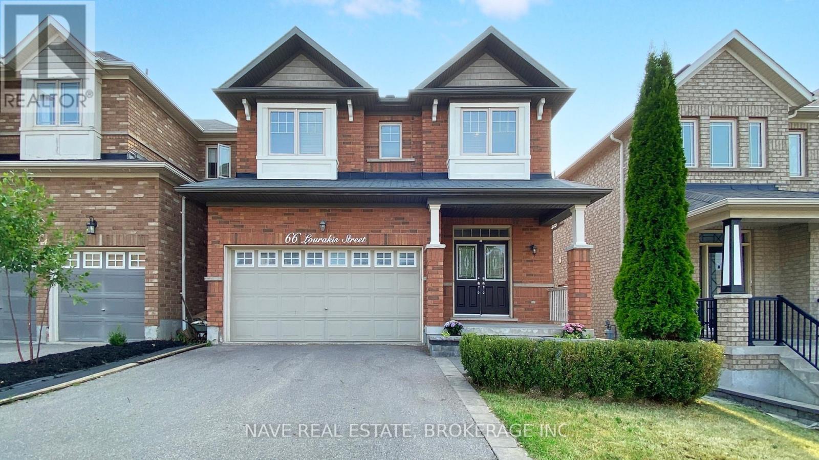 Photo 24 of 66 Lourakis Street, Richmond Hill ON