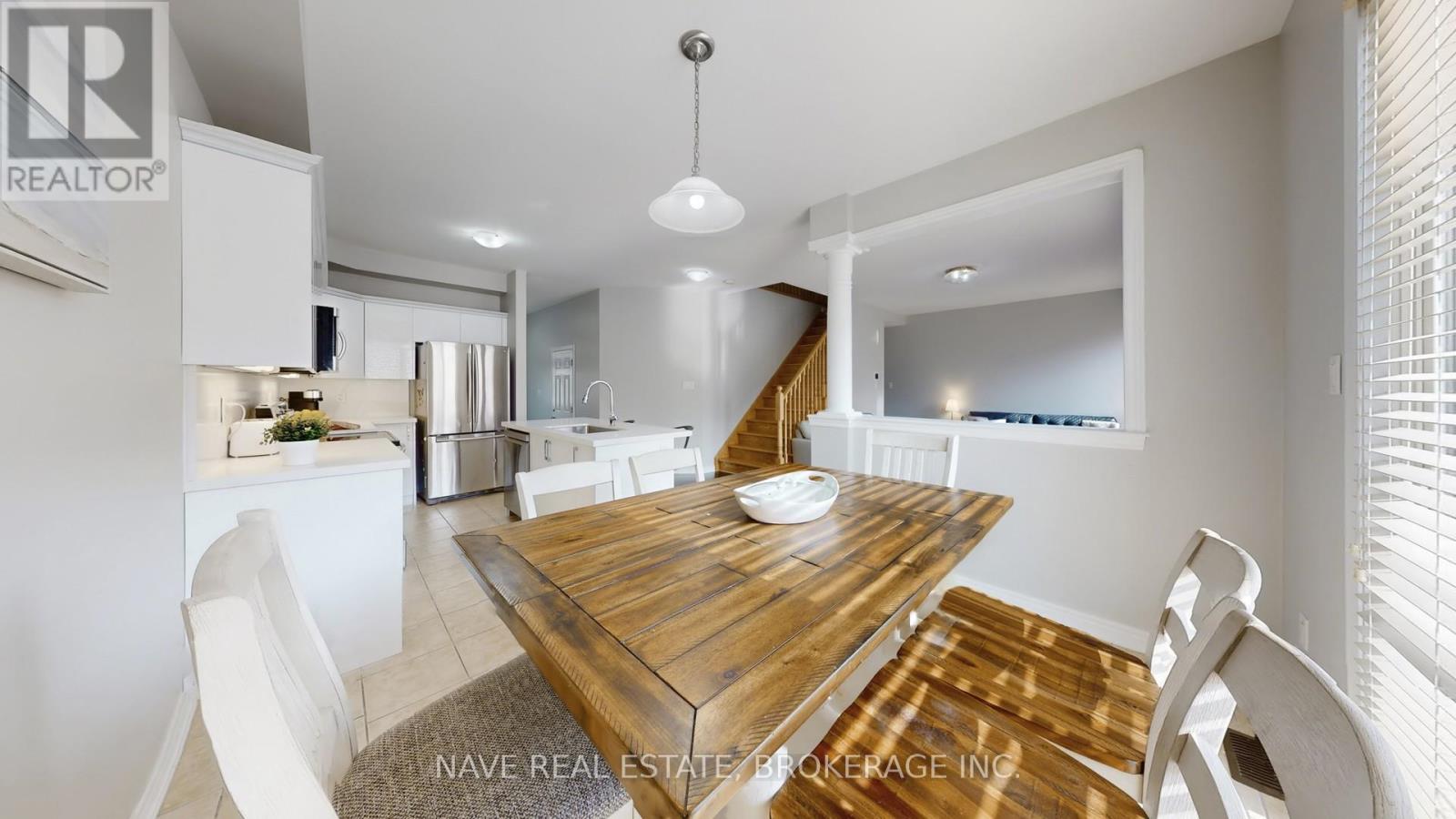 Photo 9 of 66 Lourakis Street, Richmond Hill ON