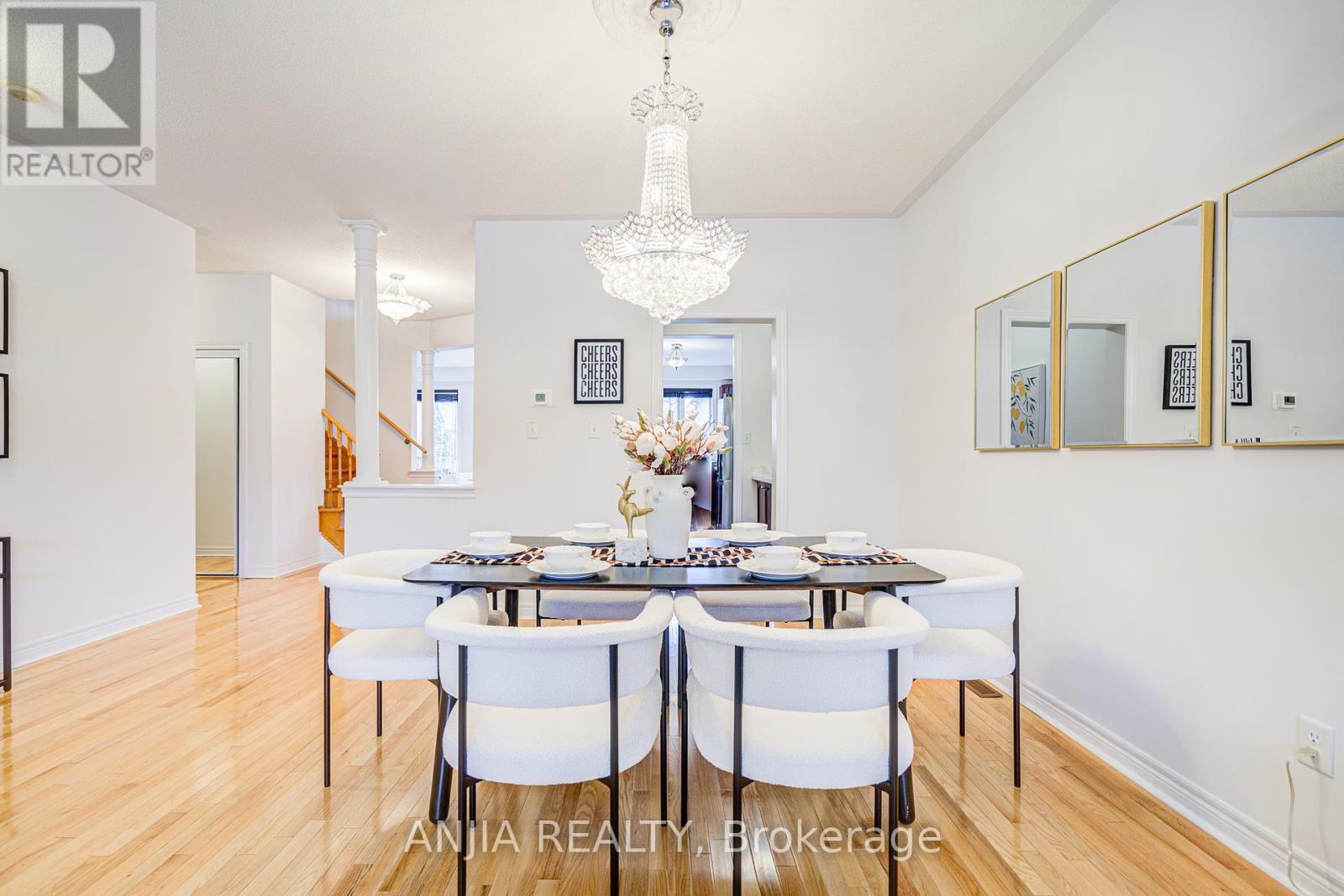 Photo 21 of 6 Linsmary Court, Markham ON