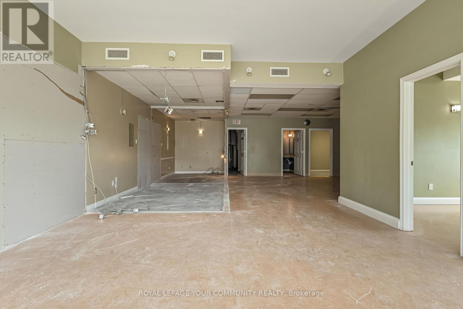 Photo 13 of 8 2 Corby Road, Markham ON