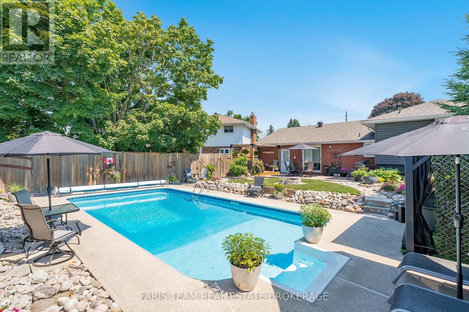 Photo 13 of 550 Manly Street, Midland ON