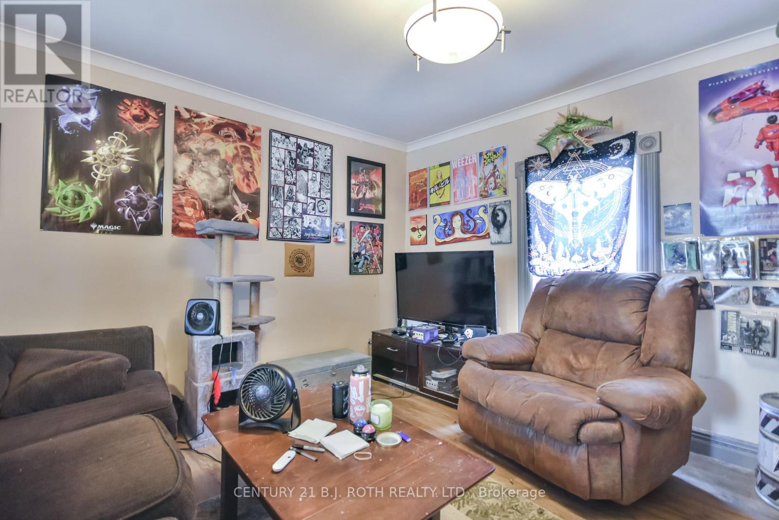 Photo 7 of 89 Andrew Street S, Orillia ON