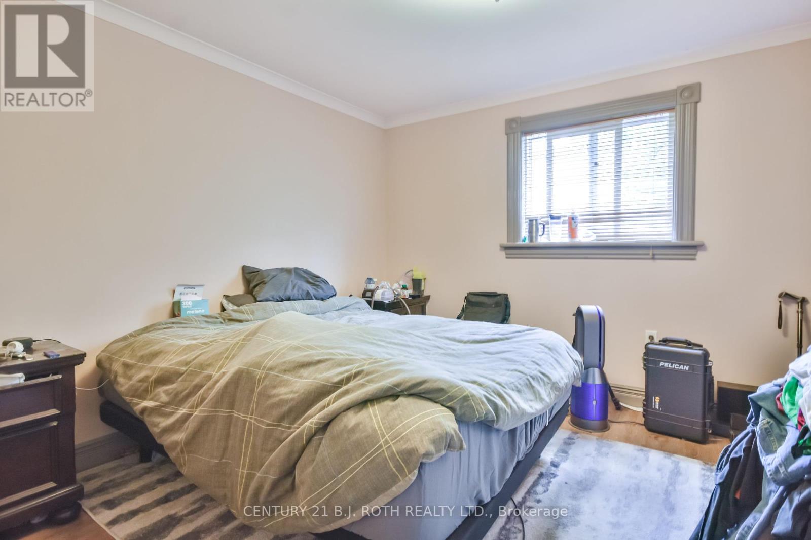 Photo 16 of 89 Andrew Street S, Orillia ON