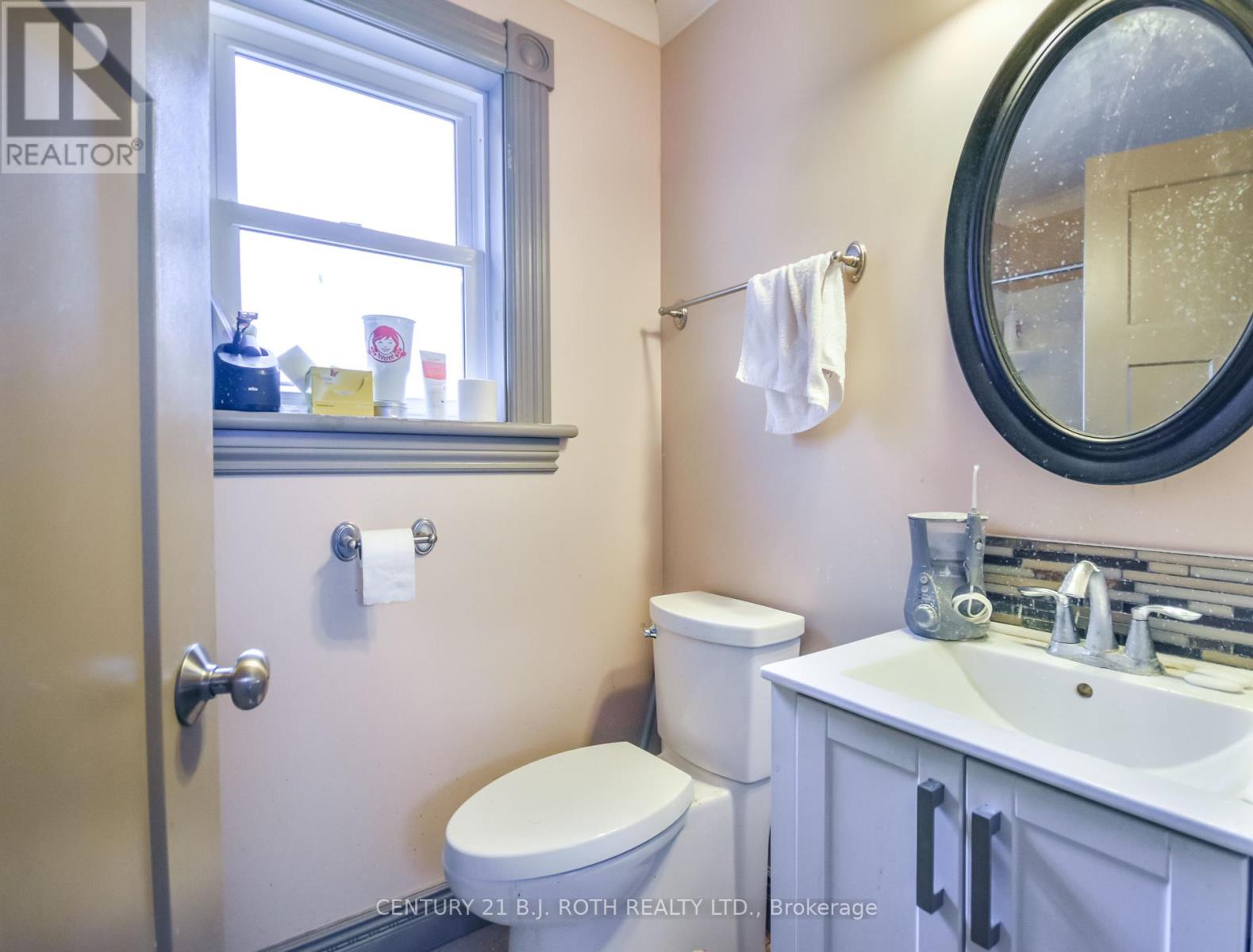 Photo 19 of 89 Andrew Street S, Orillia ON
