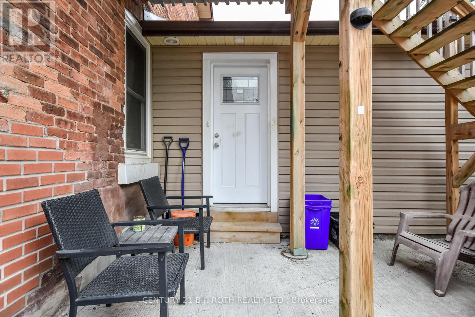 Photo 9 of 89 Andrew Street S, Orillia ON