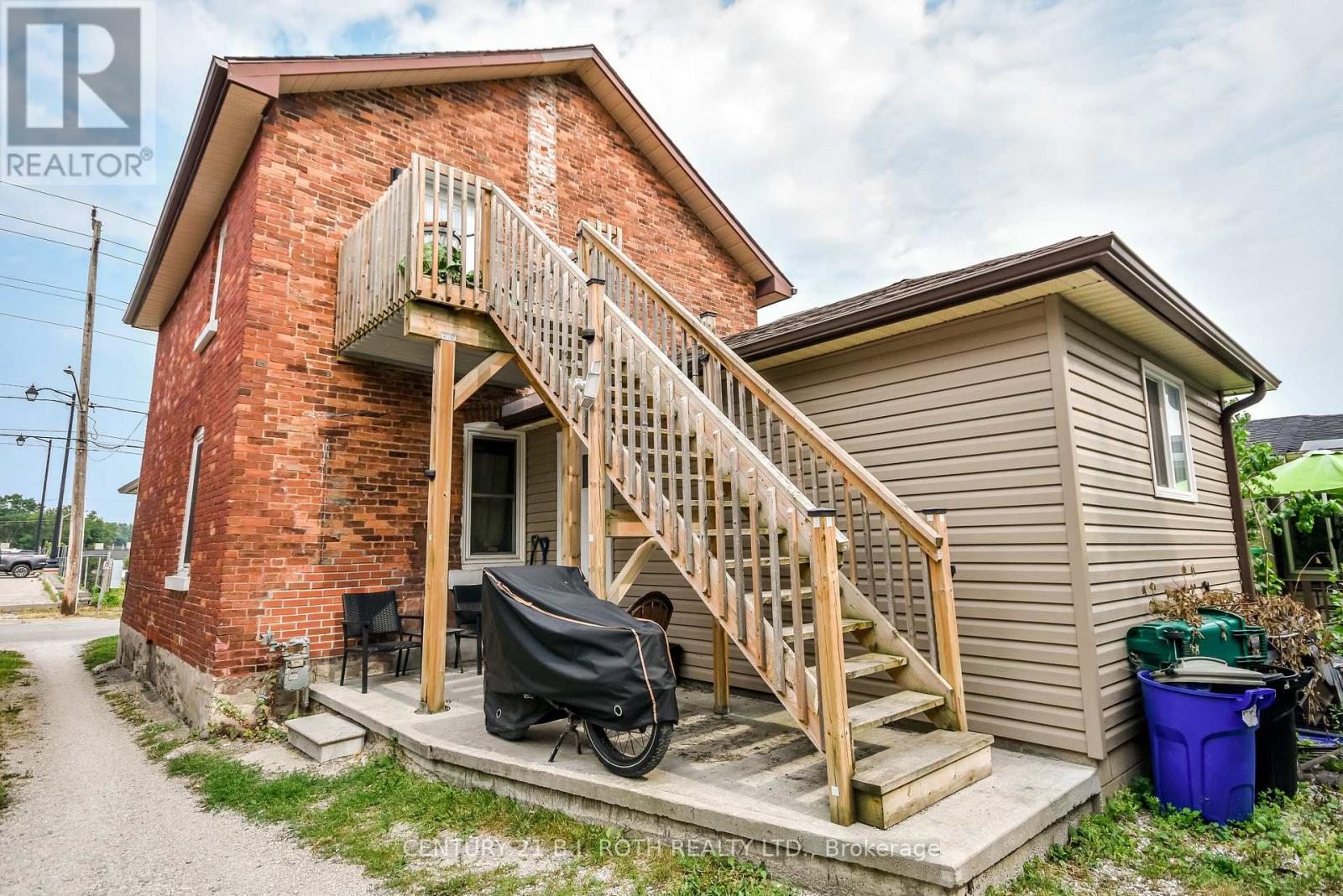 Photo 22 of 89 Andrew Street S, Orillia ON